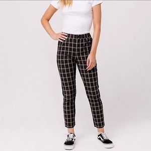 Ivy + Main // Plaid Pants // Medium